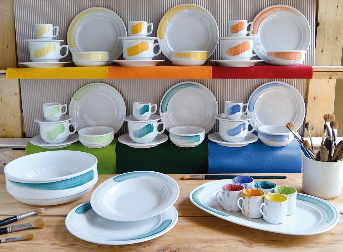 Table Cups Plates Teller Tassen tazze piatti ancap